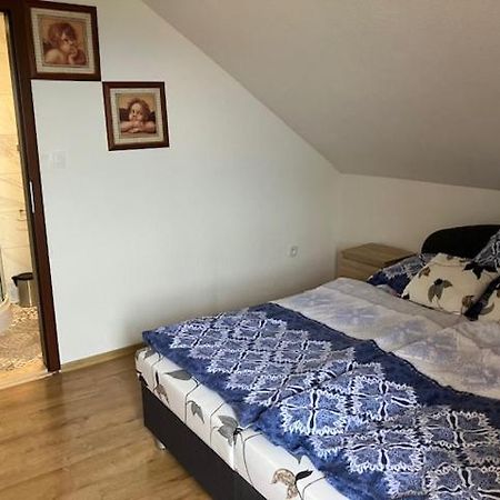 Apartmanovy Dom Slavia Lägenhet Bojnice Exteriör bild